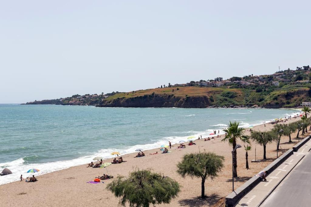 La Casa Sul Mare Vila Agnone Bagni Exterior foto